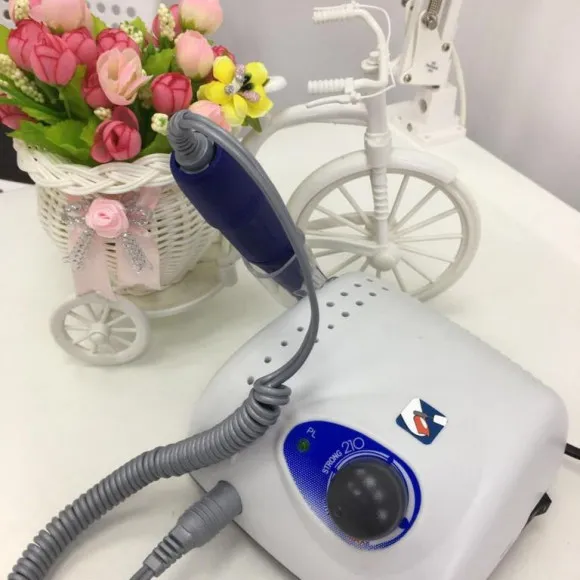 Аппарат для маникюра STRONG 210 35K Аппарат для маникюра STRONG 210 35K