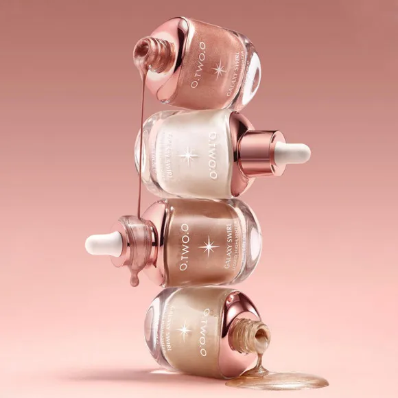 O.TWO.O Ультра Кремовый жидкий хайлайтер арт. HC005 #01 - 15 мл O.TWO.O Ультра Кремовый жидкий хайлайтер арт. HC005 #01 - 15 мл