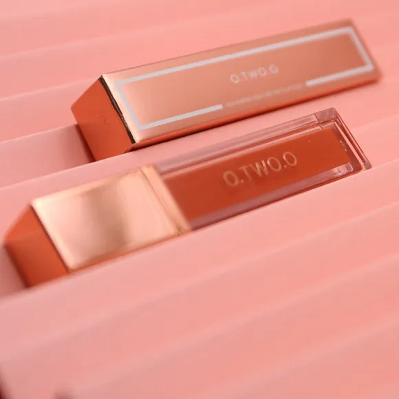 Матовый тинт для губ O.TWO.O арт. 1017 Amber Pumpkin №18 5 g. Матовый тинт для губ O.TWO.O арт. 1017 Amber Pumpkin №18 5 g.